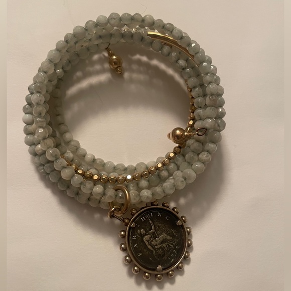 Love Heals wrap bracelet - Picture 1 of 1